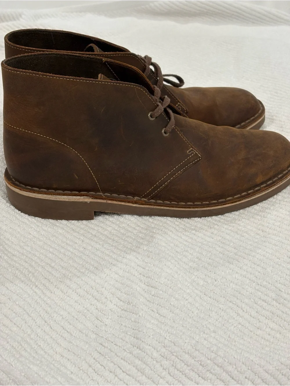 Clark’s Men's bushacre 2 chukka boots beeswax brown distressed leather 9 new